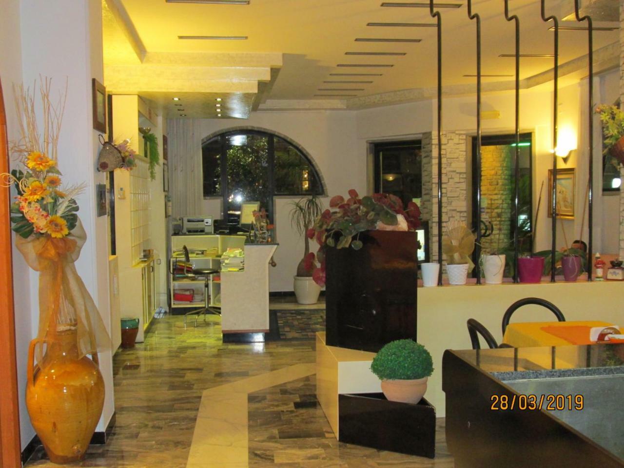 Hotel Tropical Ostuni Exterior photo